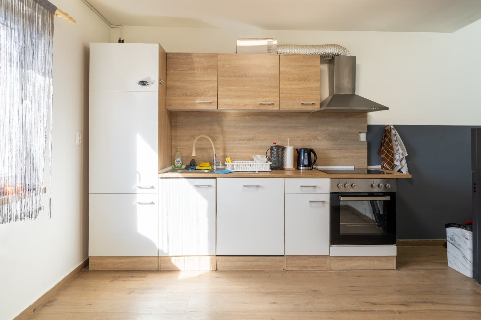 2) Prizemlje: priprema obroka i druzenje 2 2