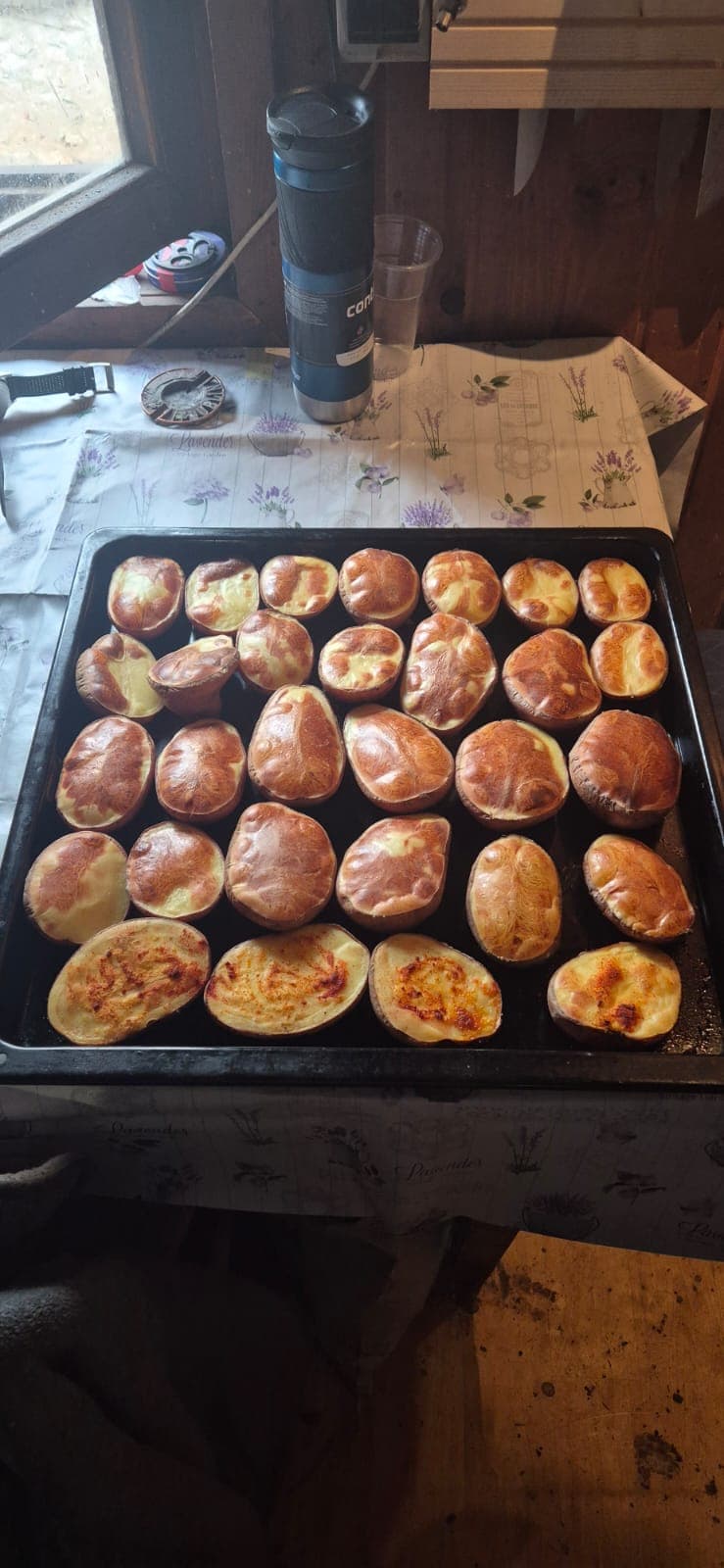 2) Prizemlje: priprema obroka i druzenje 4 4