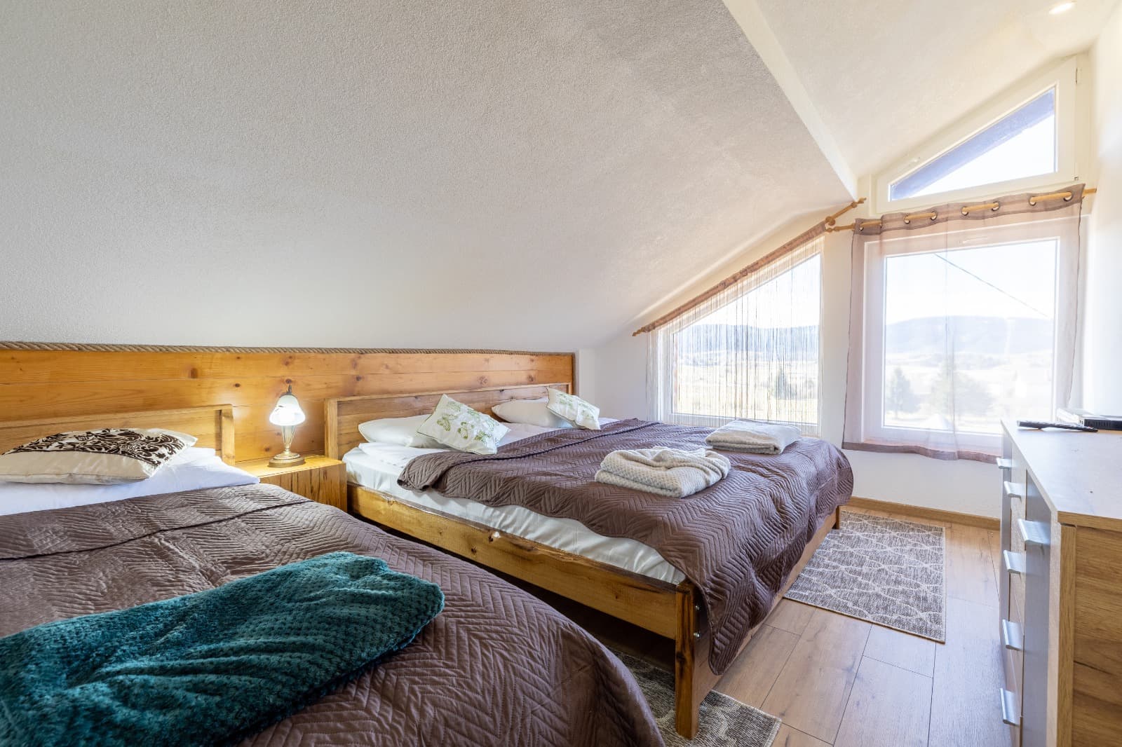 4) Potkrovlje: odmor duse i pogledi 15 15