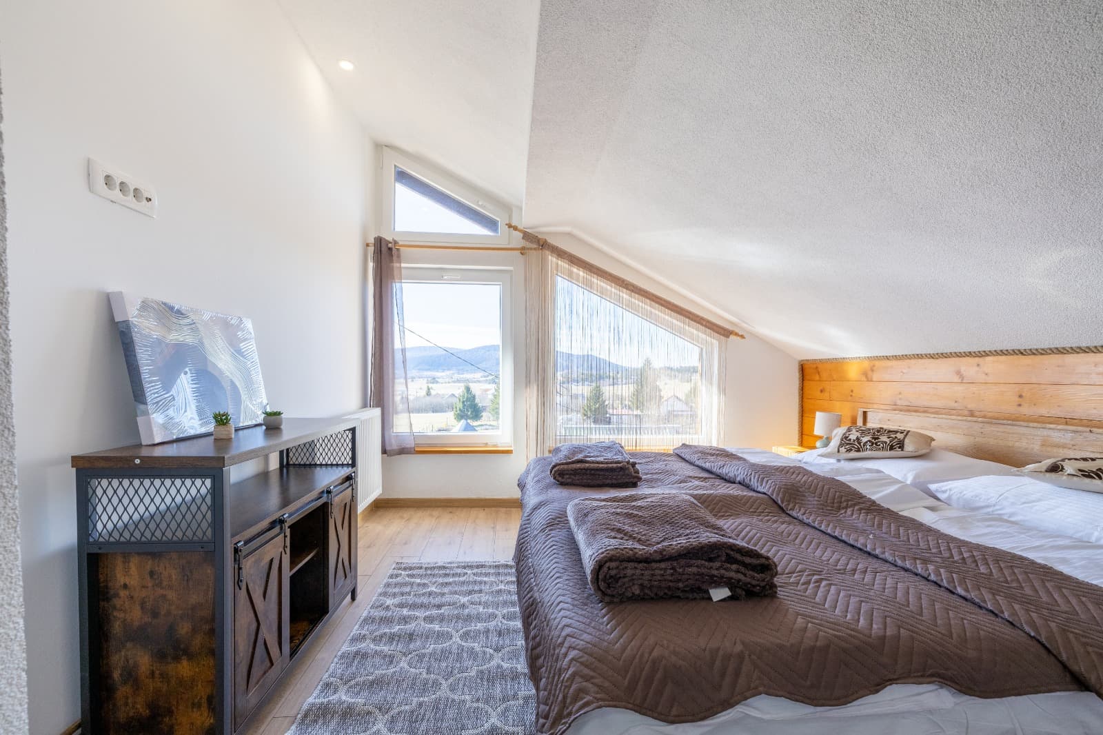 4) Potkrovlje: odmor duse i pogledi 5 5